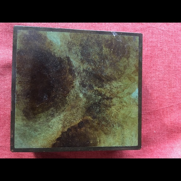 Vtg bronce metal trinket box